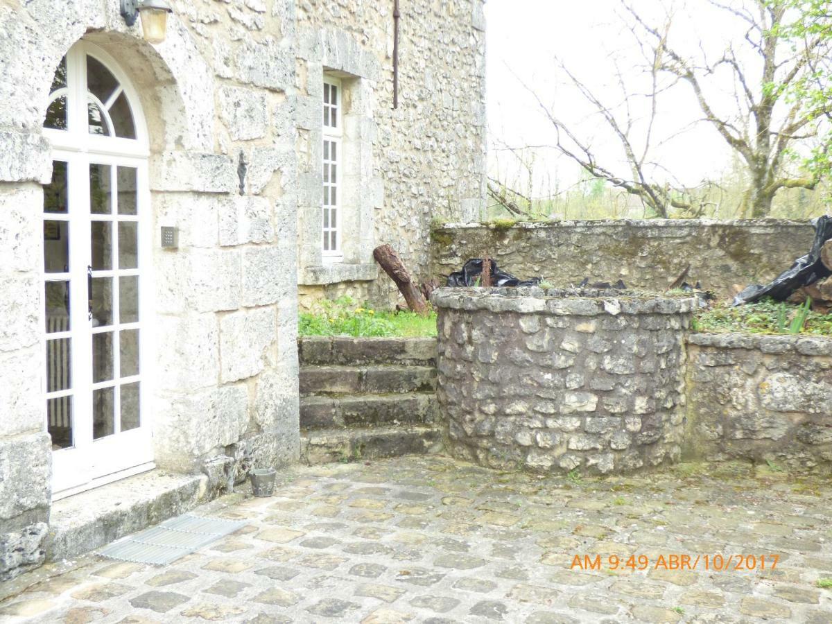 Château de Montramé Soisy-Bouy Exterior foto