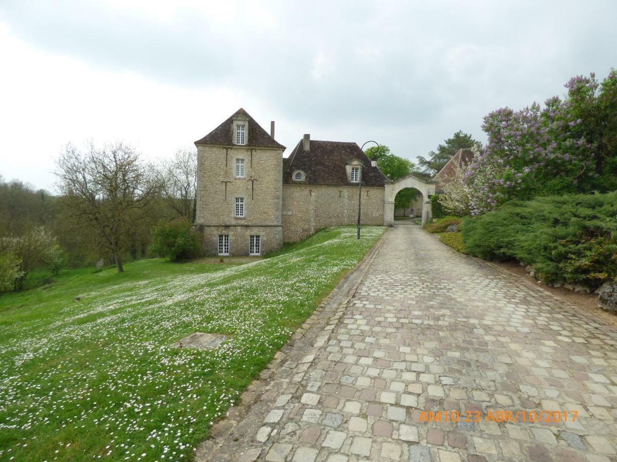 Château de Montramé Soisy-Bouy Exterior foto