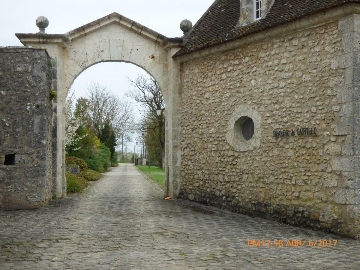Château de Montramé Soisy-Bouy Exterior foto